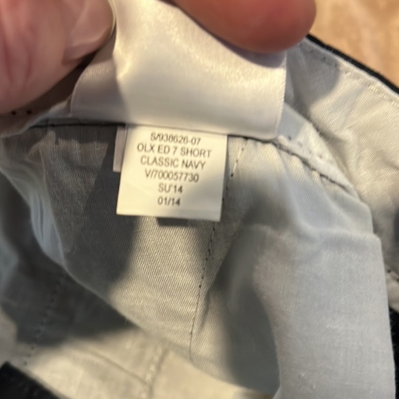 Old Navy women’s Chino shorts.  Size 14T (tall).  Color is navy - Picture 7 of 8